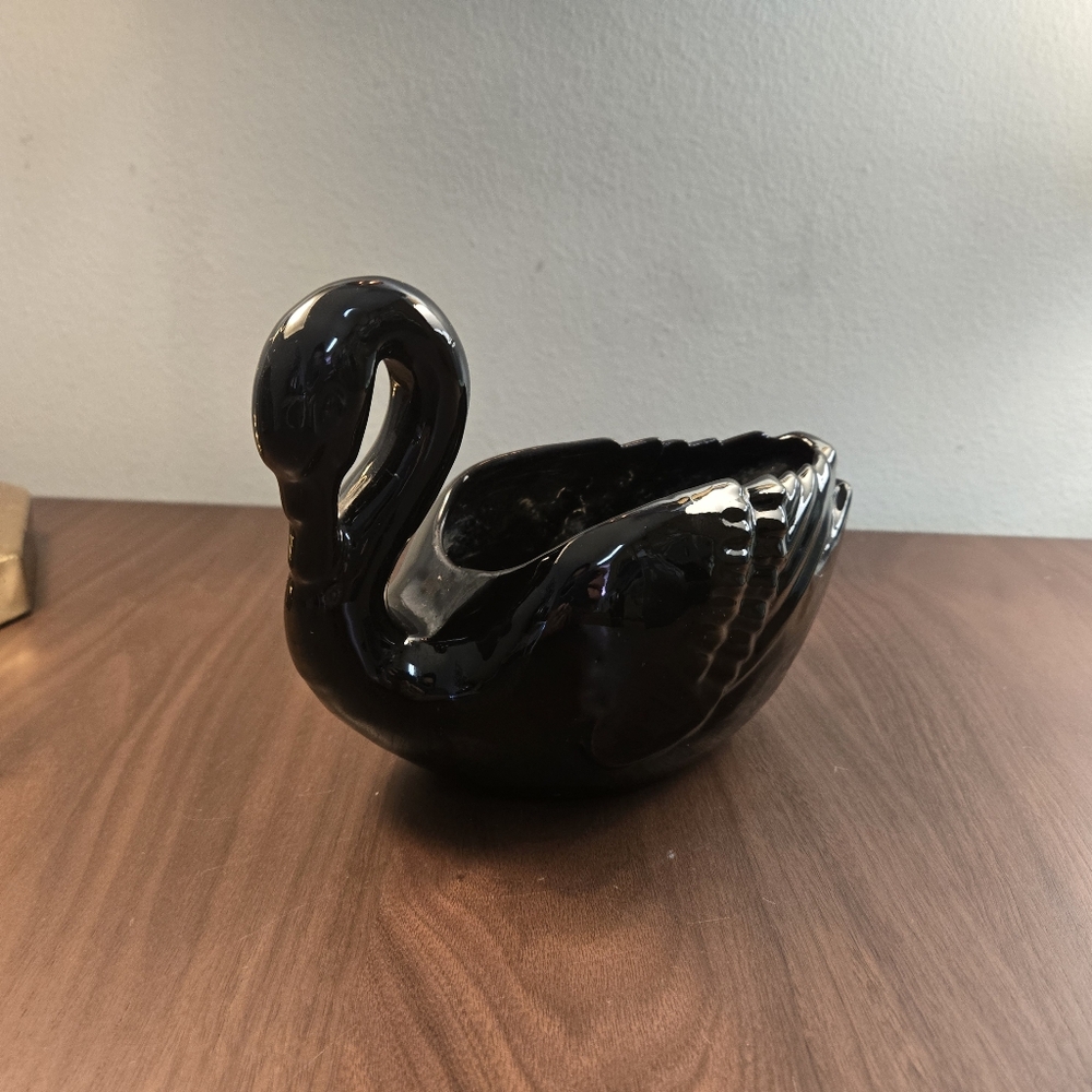 Black Swan Ceramic Planter